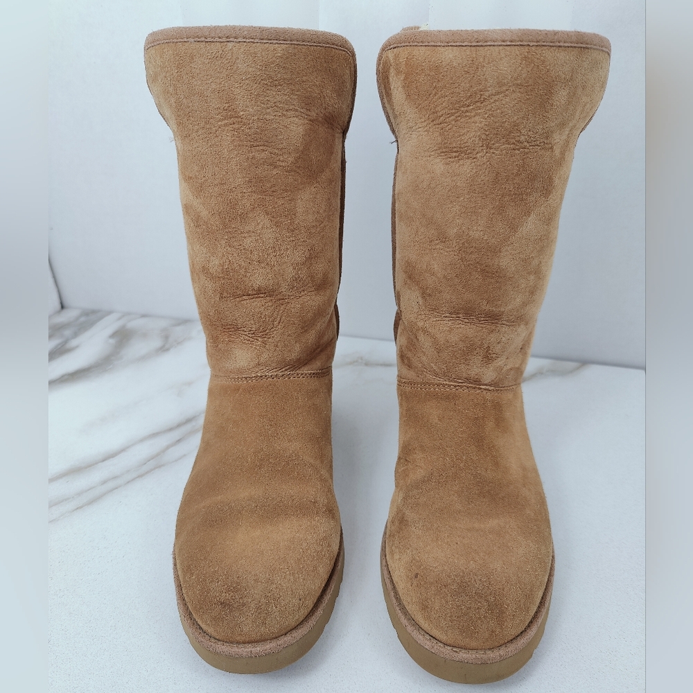 UGG Women's Amie Classic Slim Tan Suede Sheepskin Lined Boots, Sz 7 - Picture 8 of 10